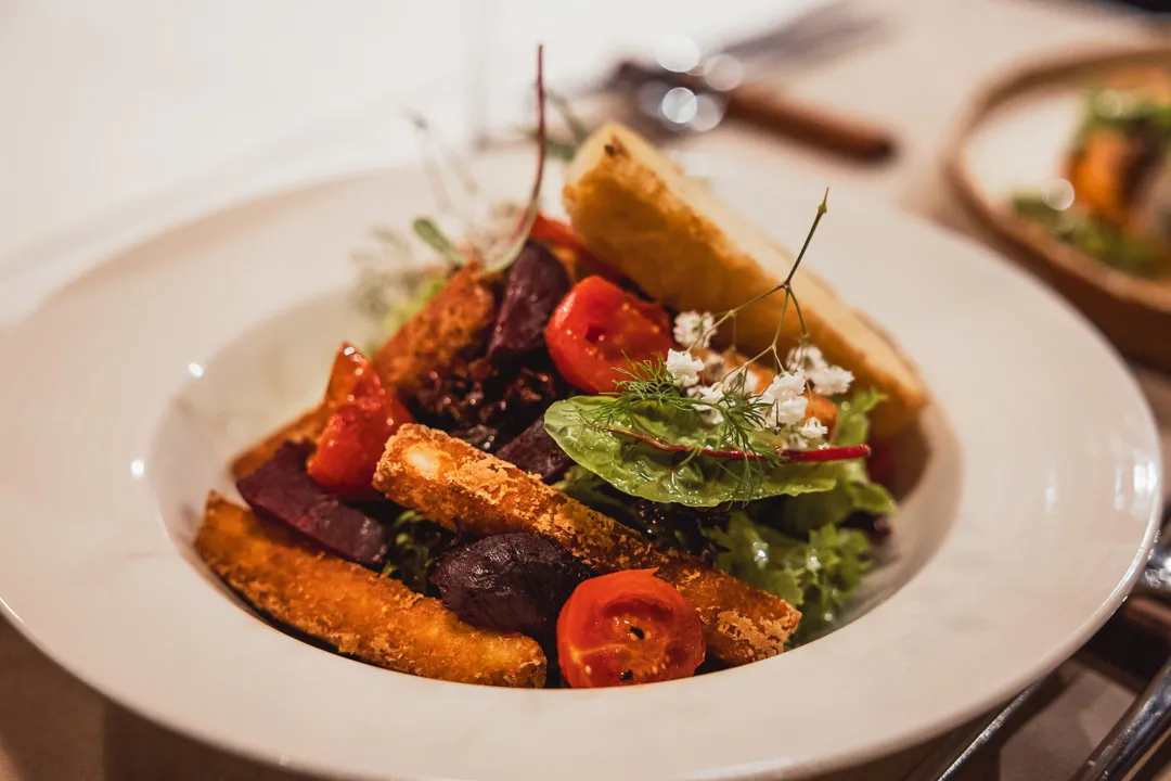 Tradycyjne polskie dania w restauracji Bochnia