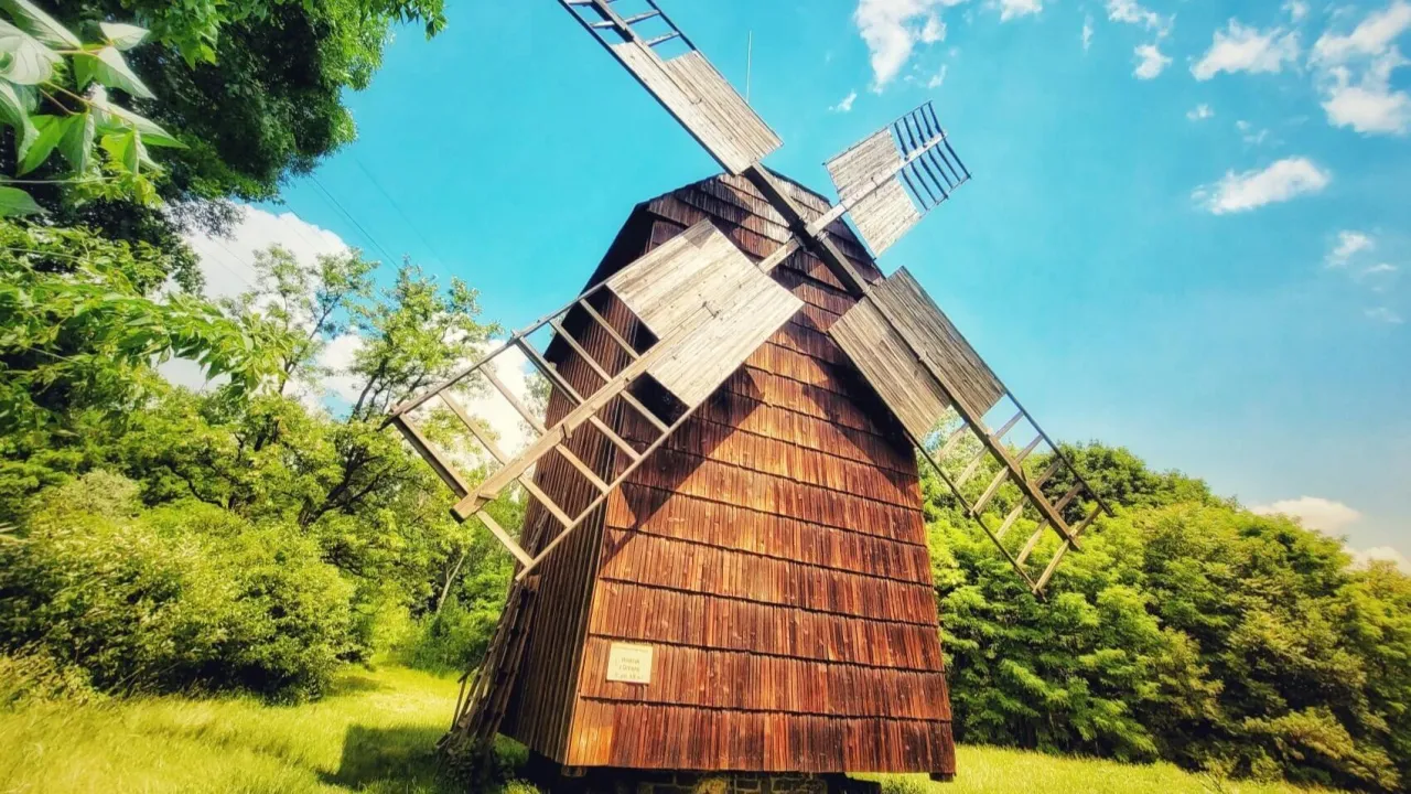 Wiatrak z Grzawy skansen Chorzów