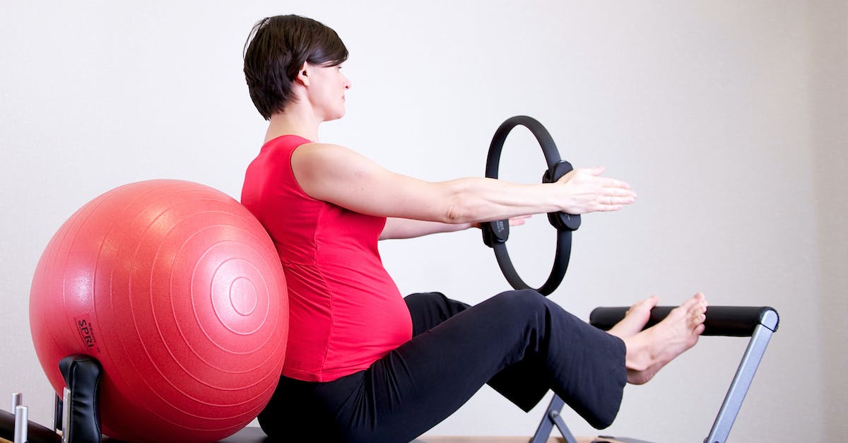 Fitness w ciąży - najlepsze ćwiczenia dla przyszłych mam