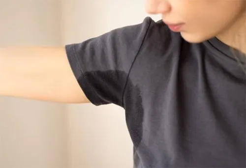 Usuwanie plam z jedwabiu i wełny