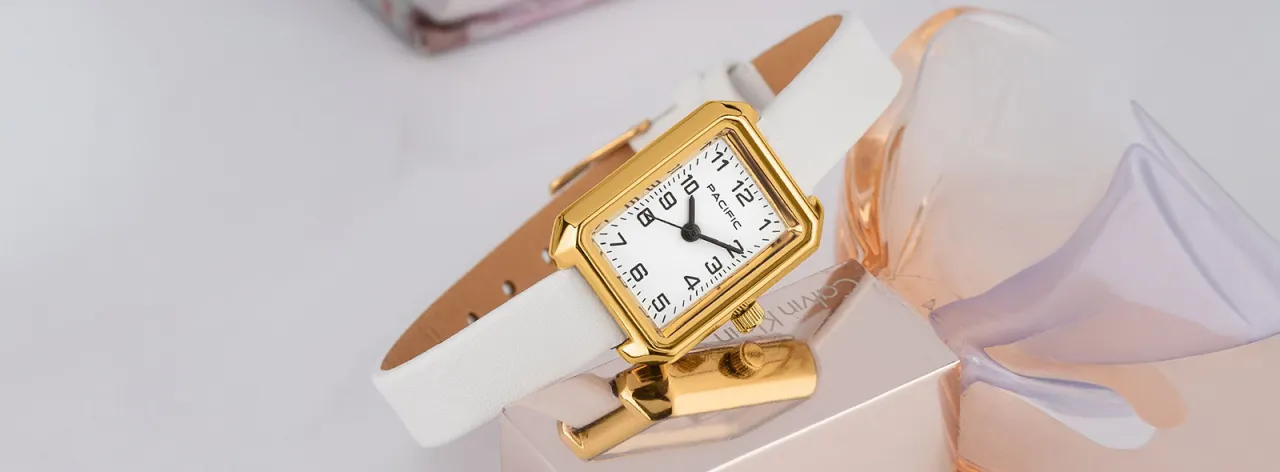 r&oacute;żne style białych zegark&oacute;w damskich