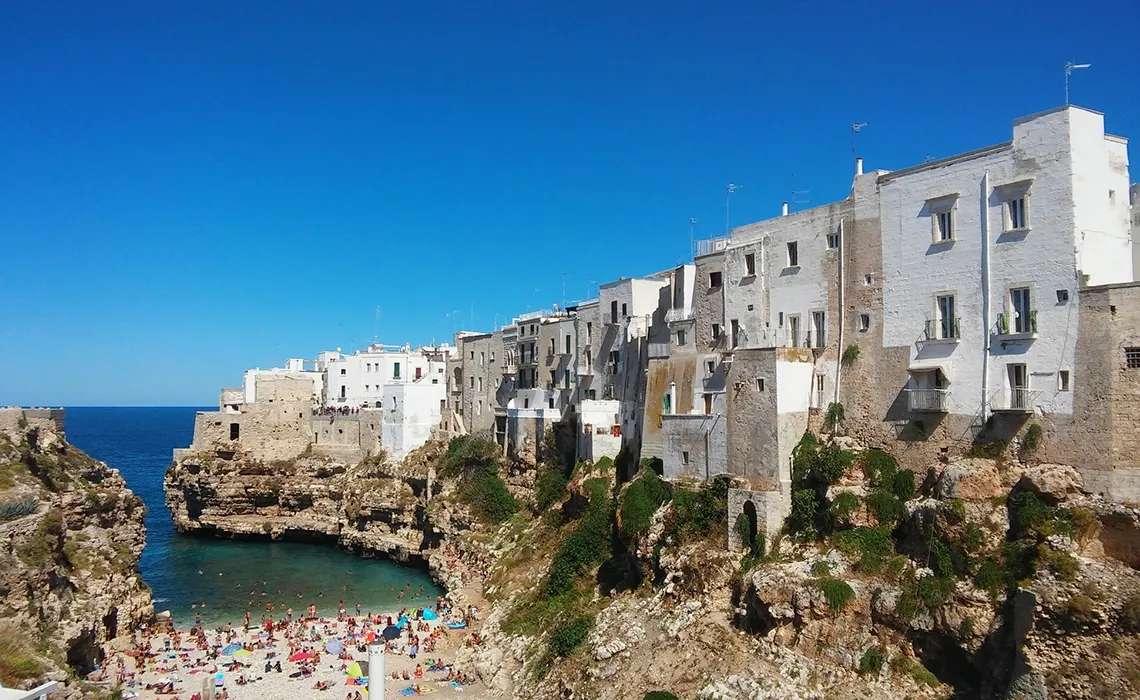 Polignano a Mare widok z klifu