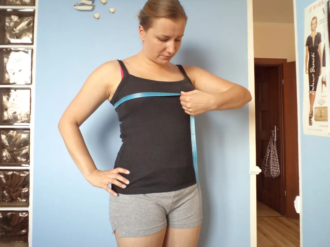 jak prawidłowo zdjąć miarę krawiecką na bluzkę