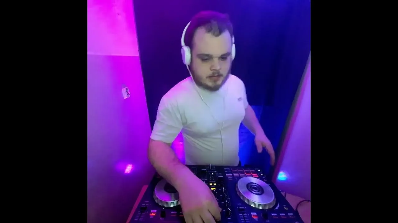 DJ Akun na scenie