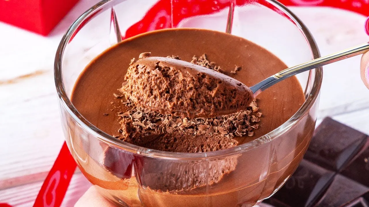 deser czekoladowy na romantyczną kolację