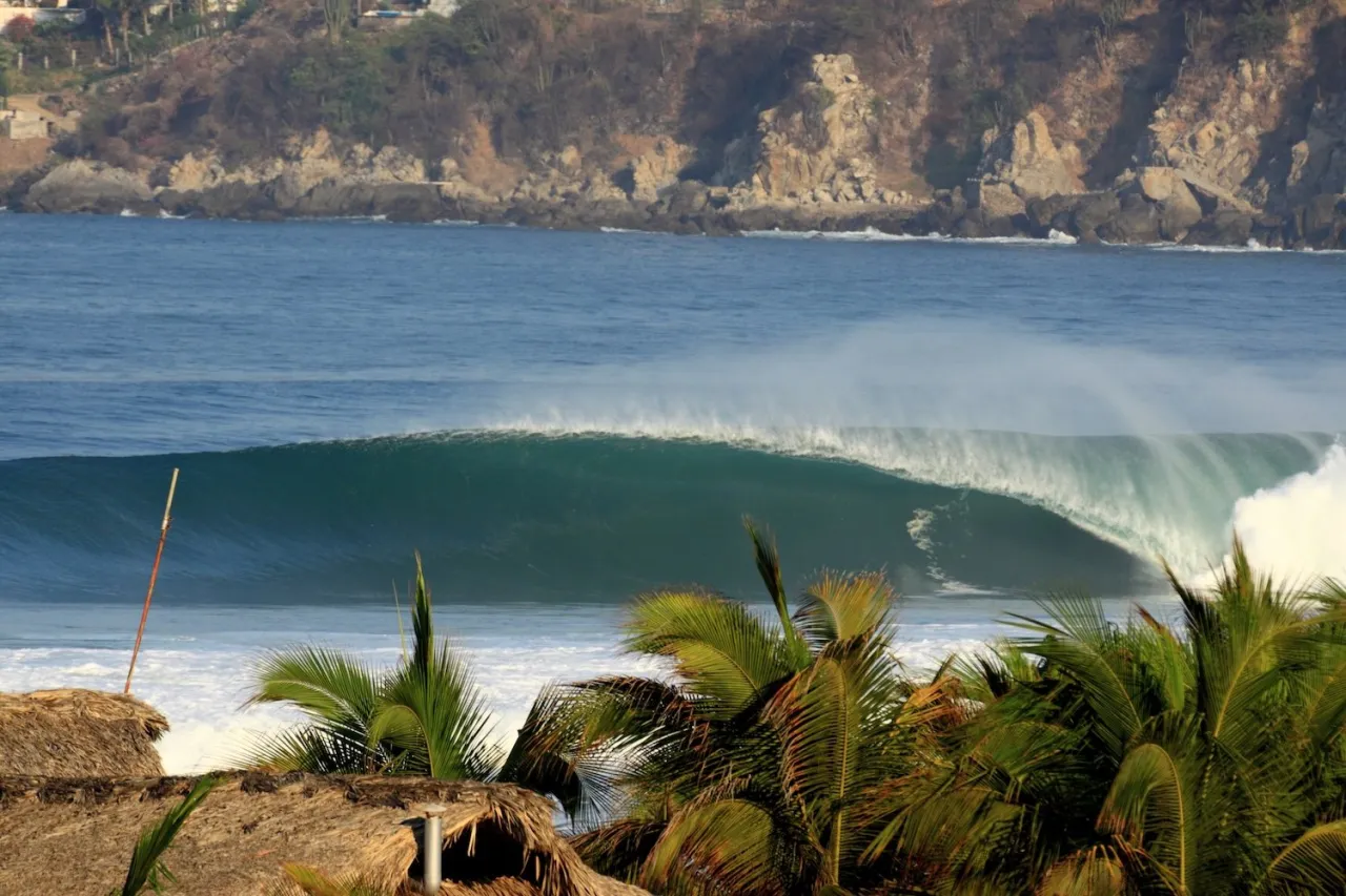 Plage de surf Puerto Escondido Mexique