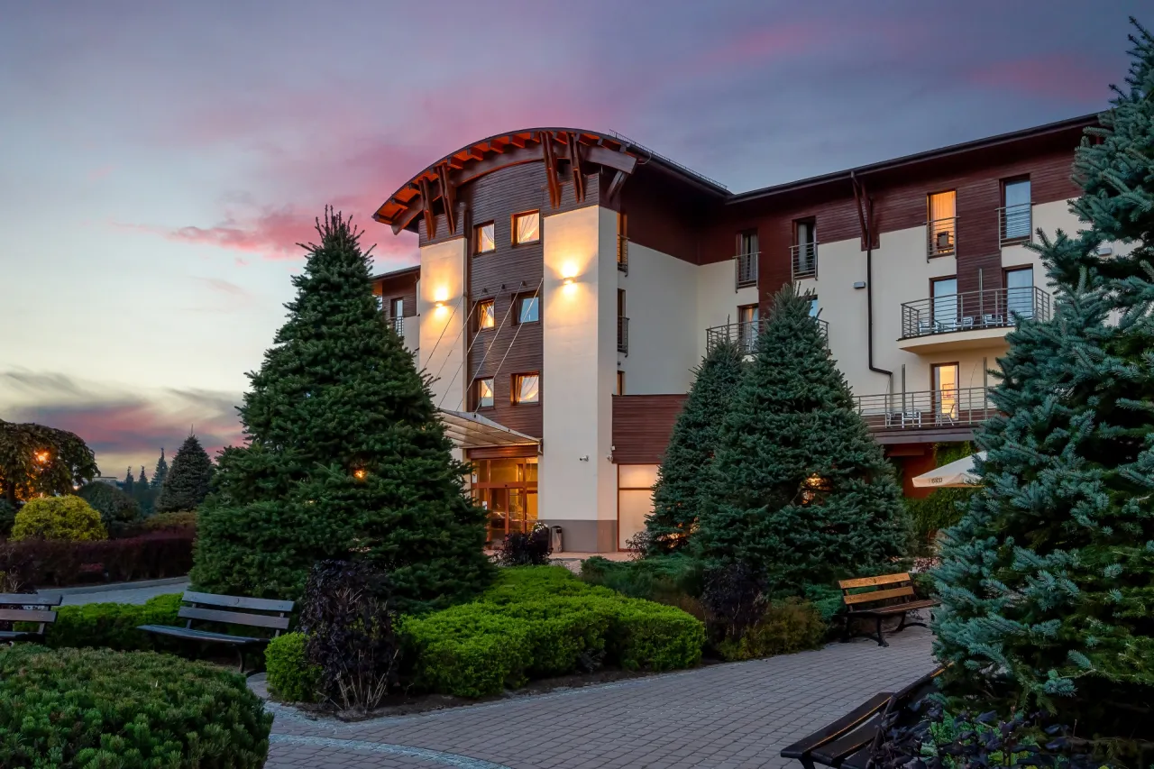 Malinowy Zdrój Hotel Medical Spa Solec-Zdrój widok z zewnątrz