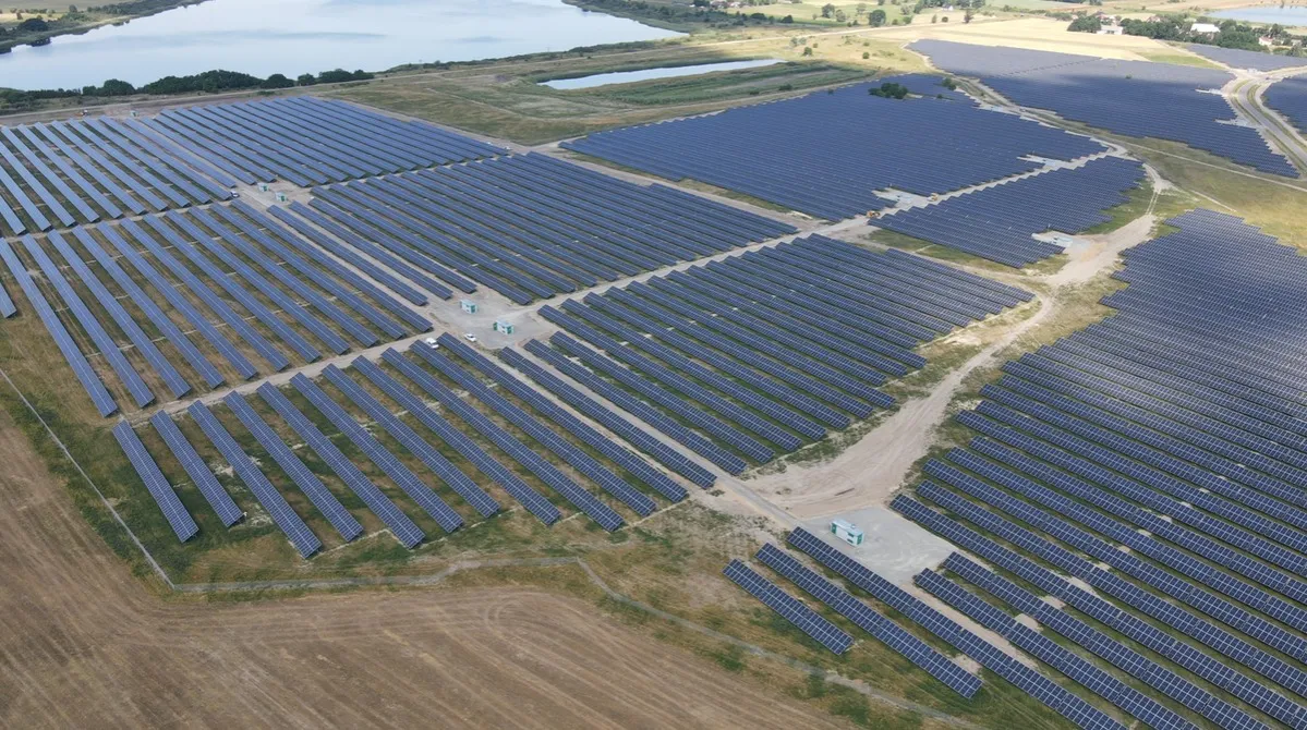 Zdjęcie Solorz elektrownia słoneczna: jak zmienia polski krajobraz energetyczny