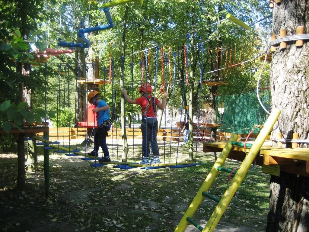 Park linowy Ursus atrakcje dla dzieci