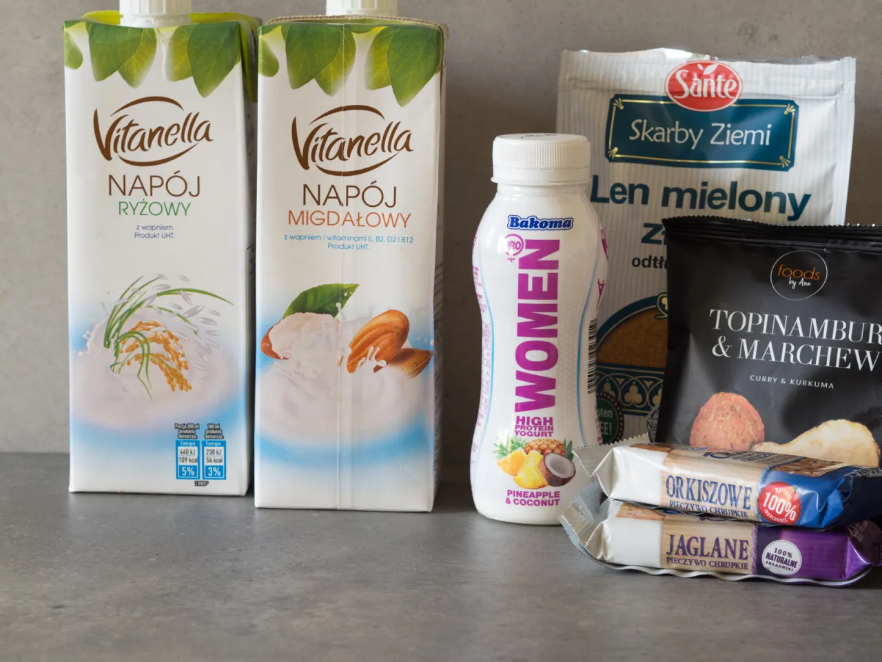 nap&oacute;j migdałowy biedronka p&oacute;łka sklepowa