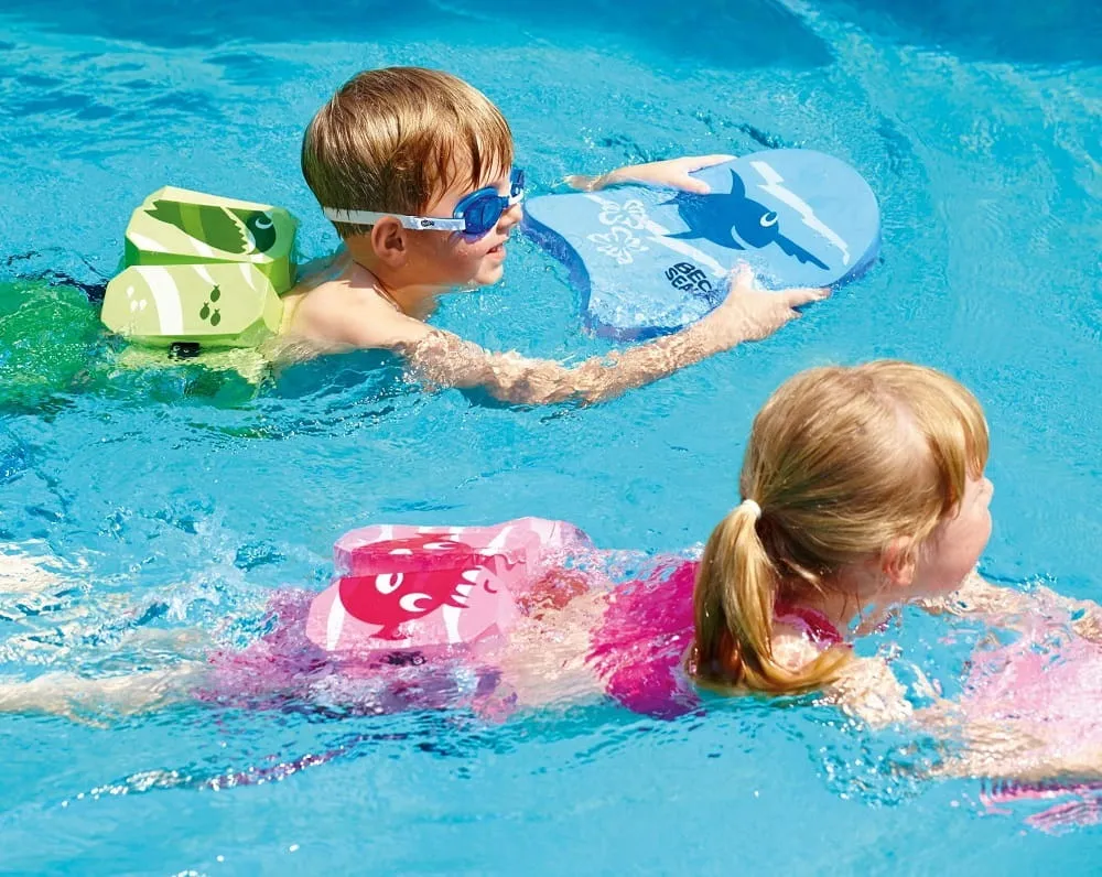różne typy pasów do pływania dla dzieci