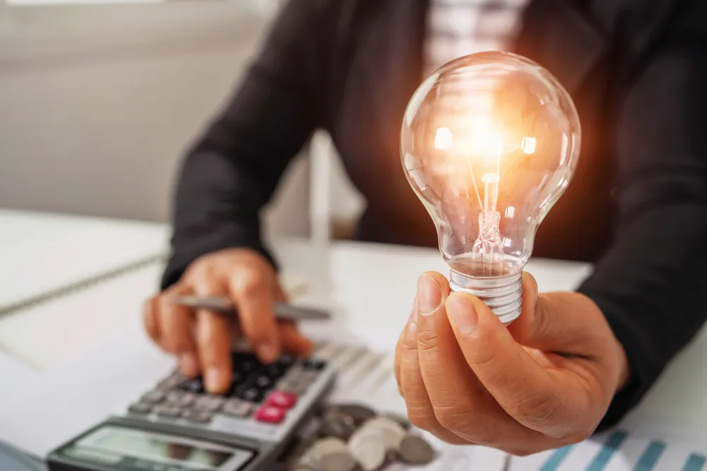 Zdjęcie Jak uzyskać zniżkę na prąd i obniżyć rachunki za energię elektryczną