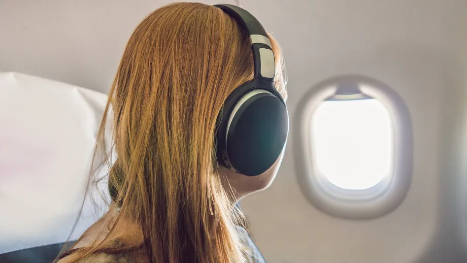 Słuchawki z ANC w samolocie