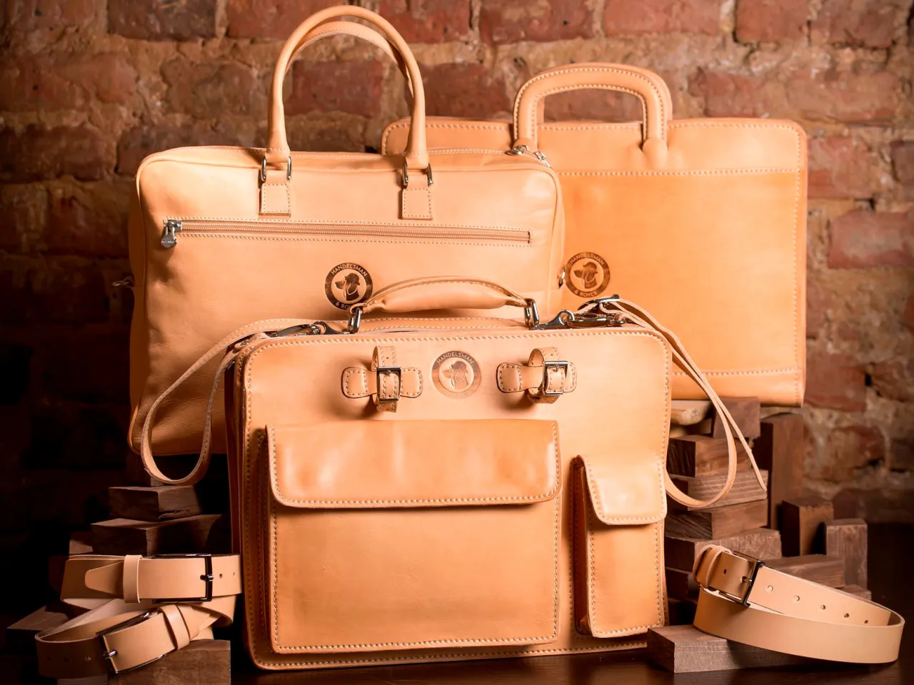 Skórzana galanteria: torby i paski. Co to jest? To klasa i styl.