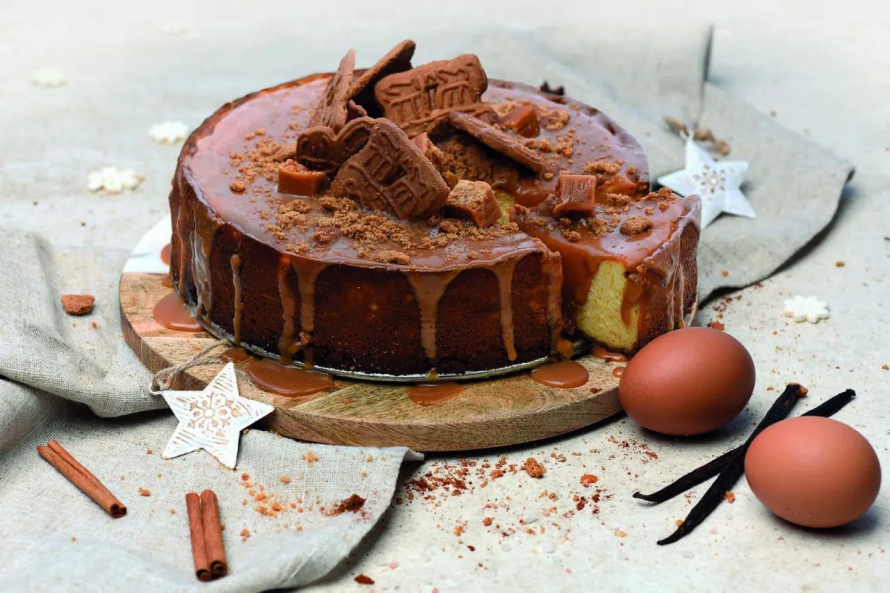 pięknie udekorowany sernik