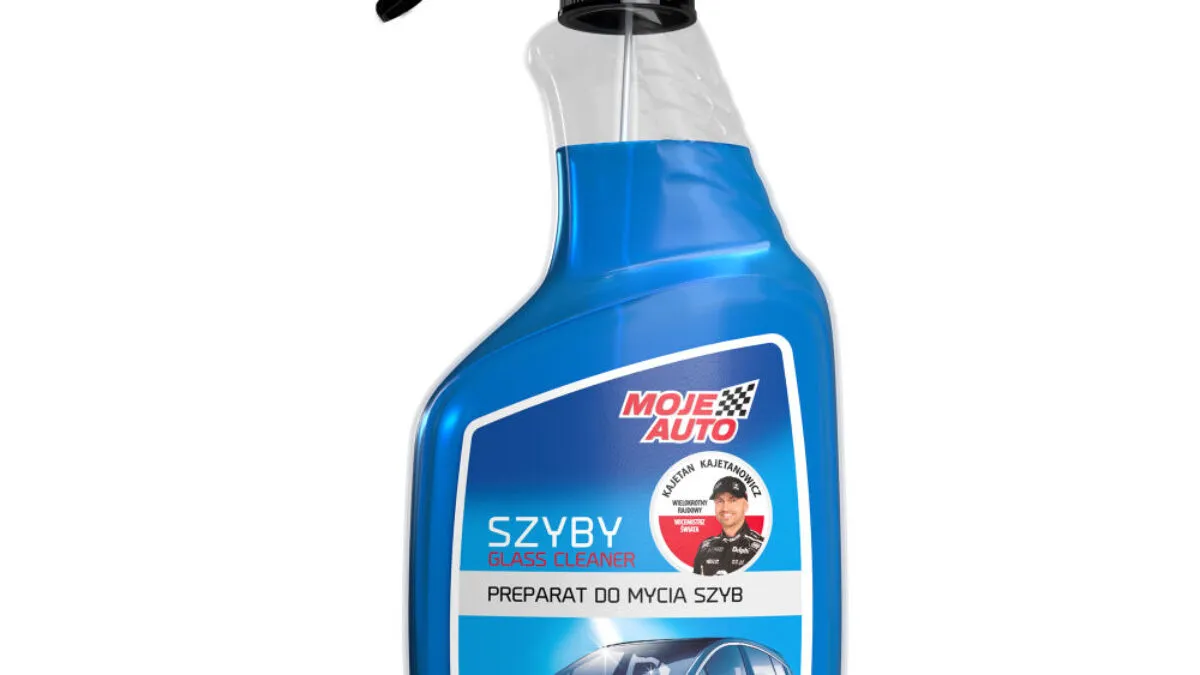 różne płyny do mycia szyb samochodowych