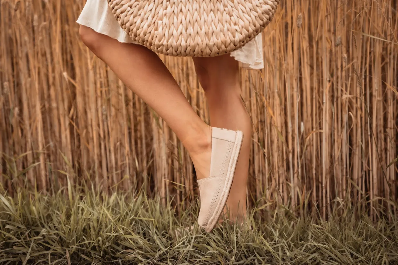 Zdjęcie Espadryle na lato: Modne stylizacje, które pokochasz i będziesz nosić non stop