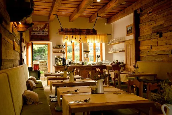 Restauracje Adršpach wnętrze