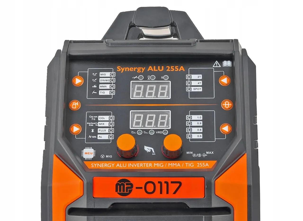 Panel sterowania migomatu z pokrętłami do regulacji parametrów spawania