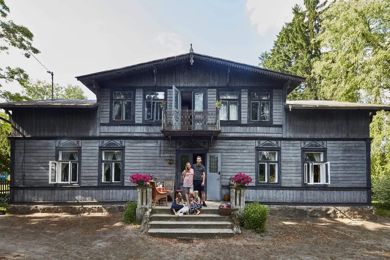 dworek nad wkrą wnętrza pokoje