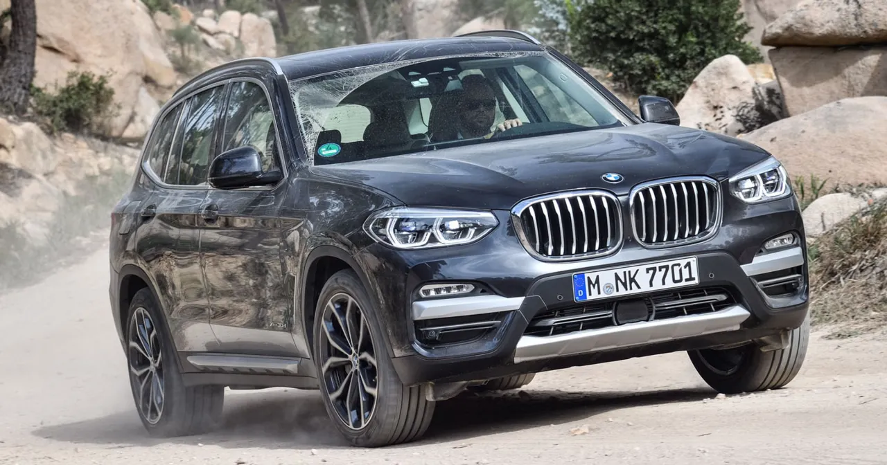 BMW X3 manewrowanie miasto
