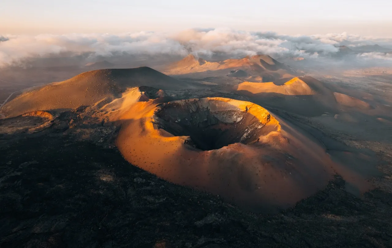 Mapa Wysp Kanaryjskich z zaznaczonymi gł&oacute;wnymi wyspami