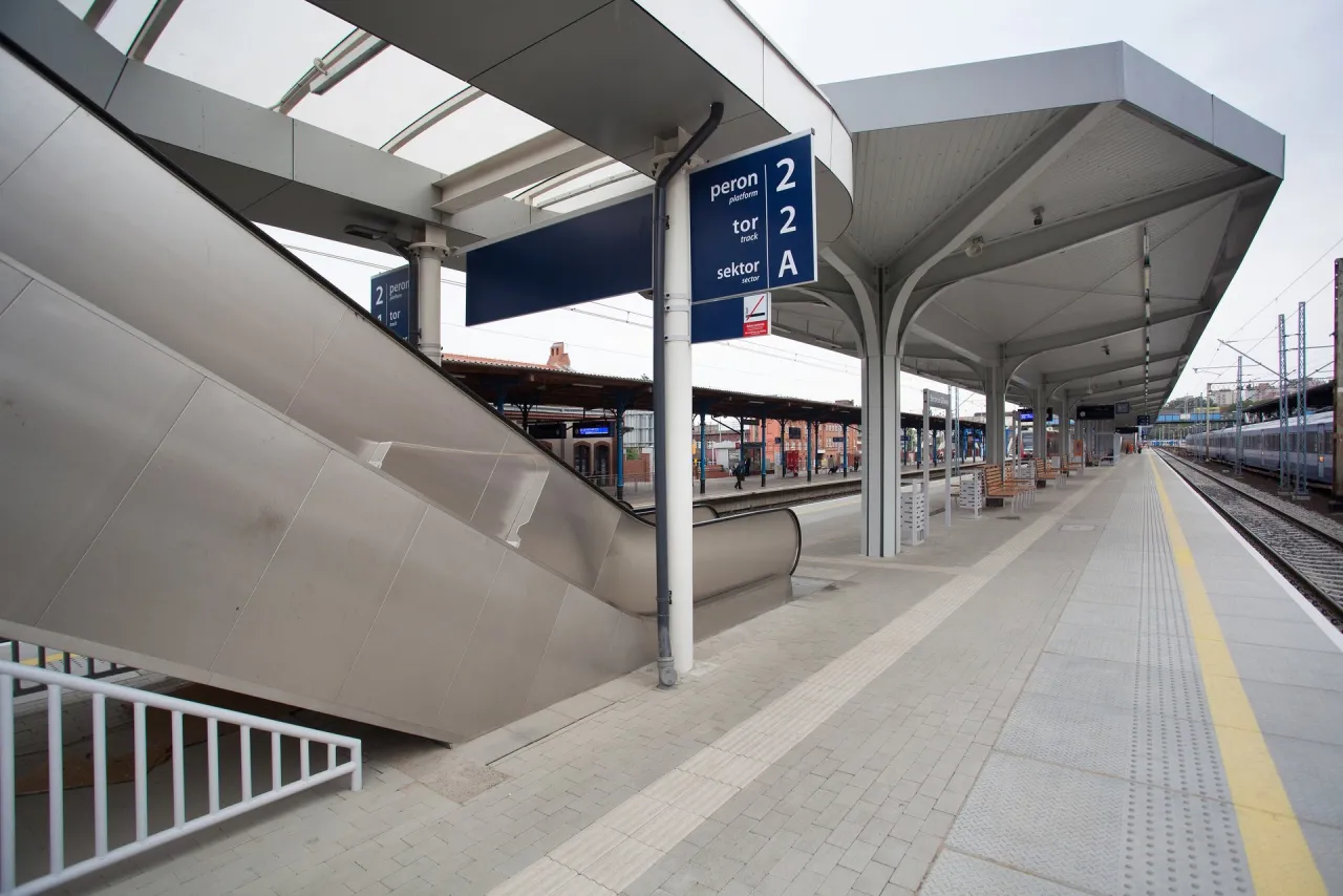 Dworzec Szczecin Gł&oacute;wny perony