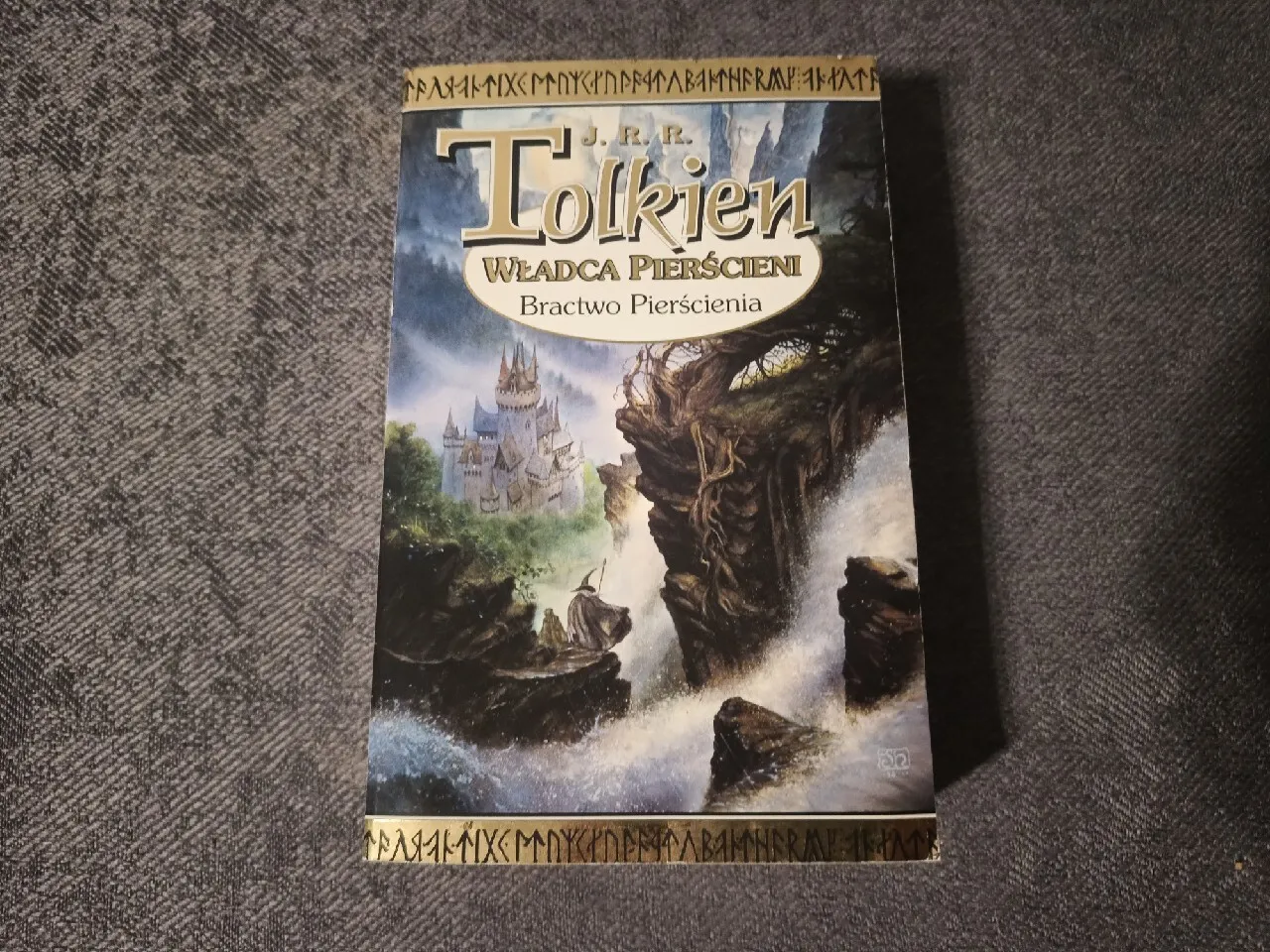 Okładki tłumaczeń Władca Pierścieni Skibniewska Łoziński