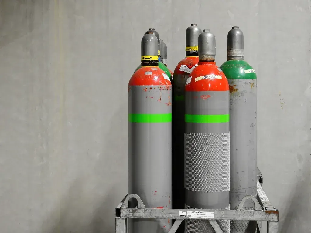 Zdjęcie Ile kosztuje butla lpg? Sprawdź ceny i ukryte koszty wymiany