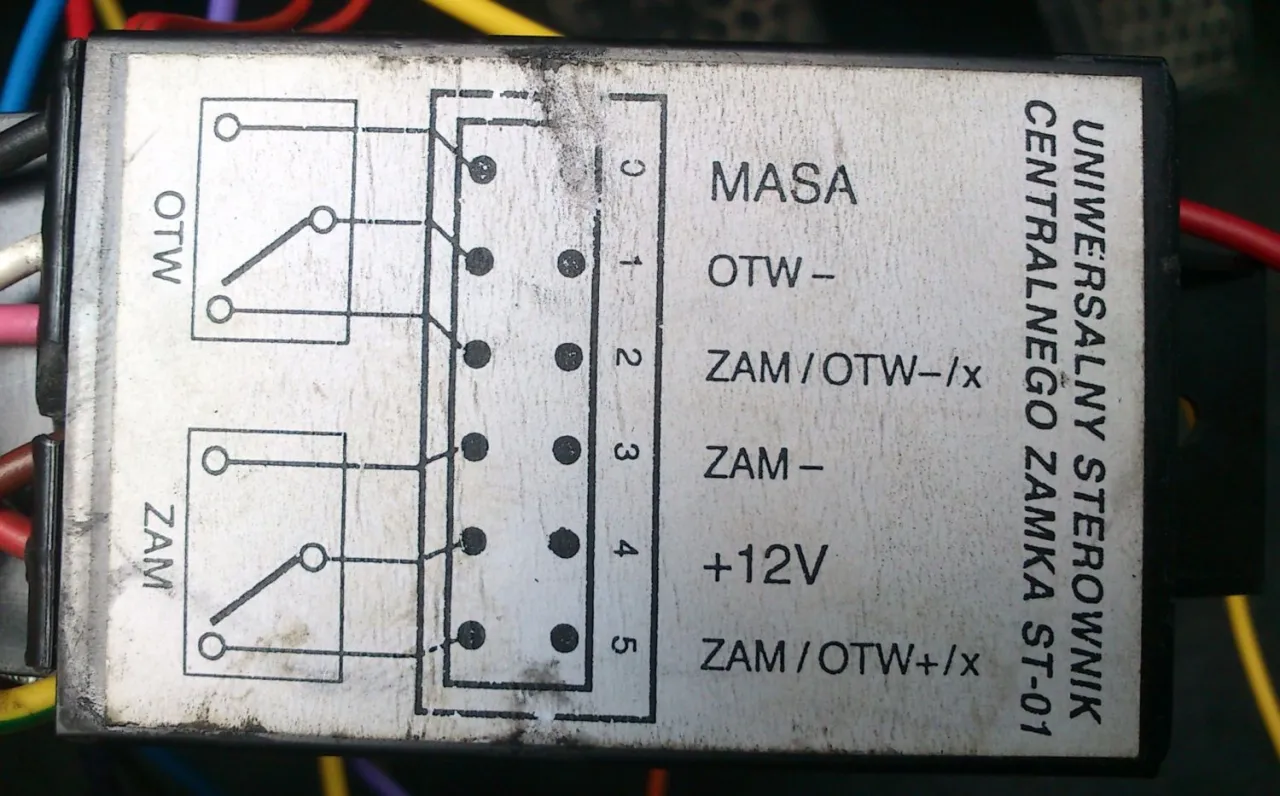 Schemat podłączenia uniwersalnego centralnego zamka
