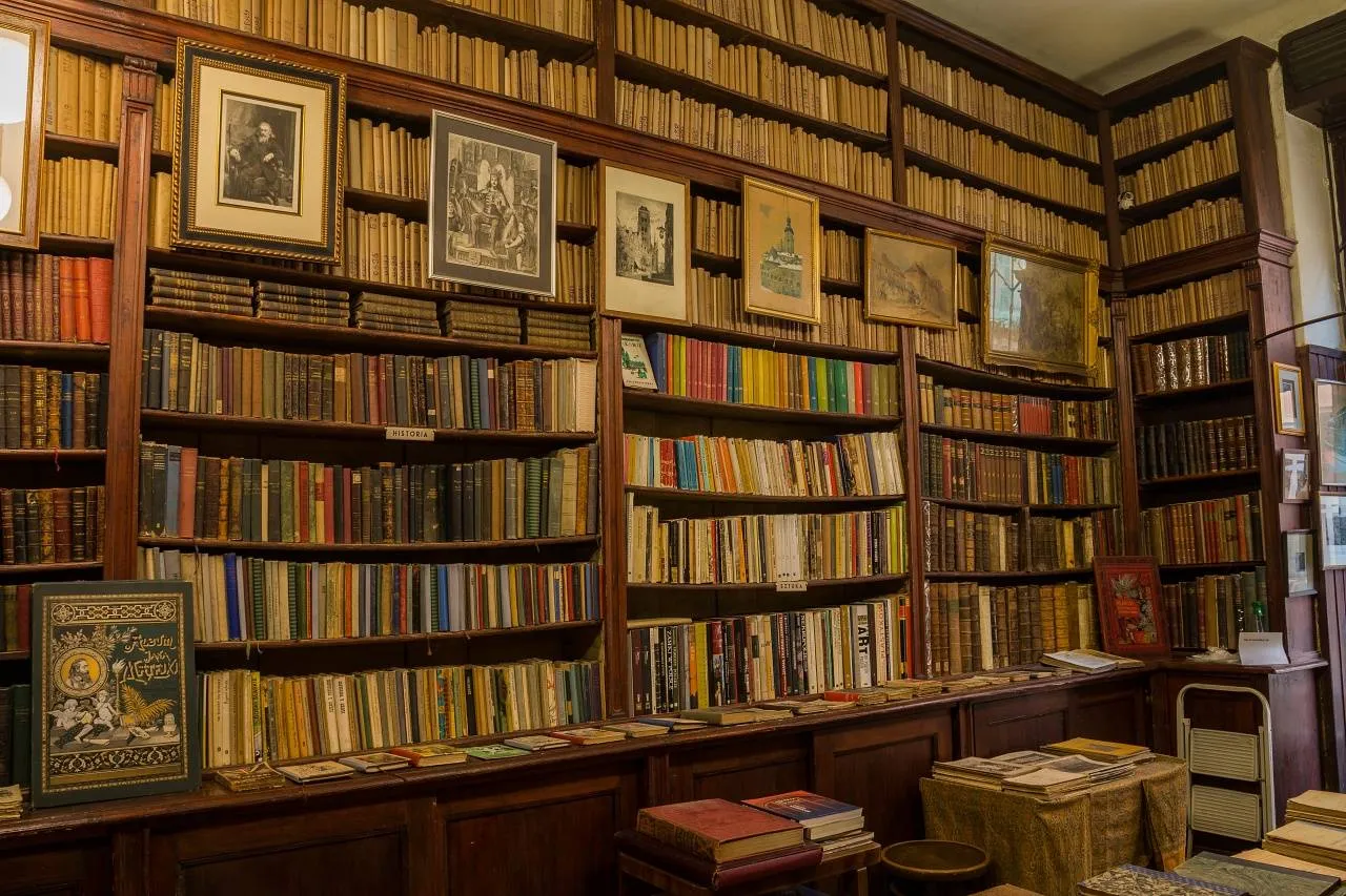 antykwariat stare książki krak&oacute;w