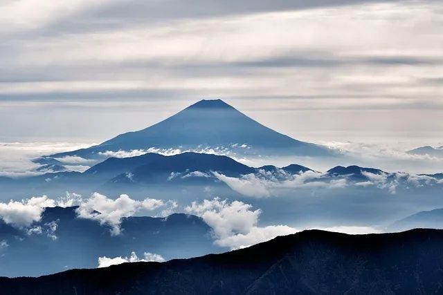 Zdjęcie Gdzie leży Japonia? Odkryj jej niezwykłe położenie geograficzne