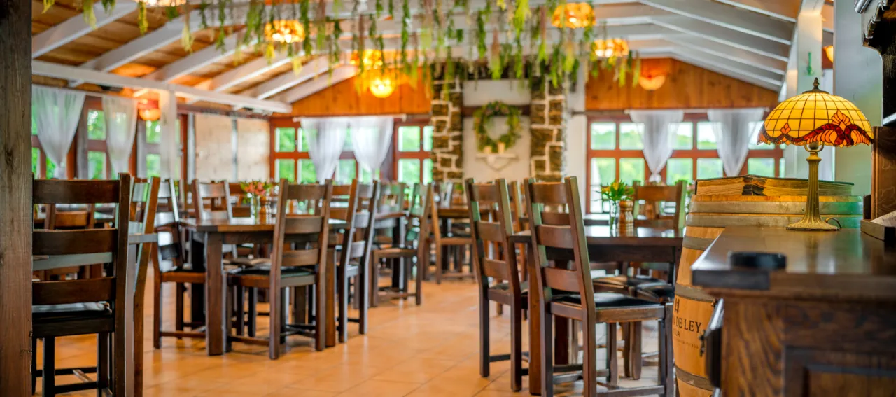 Karczma Młyn Dworek Wapionka wnętrze dania rybne