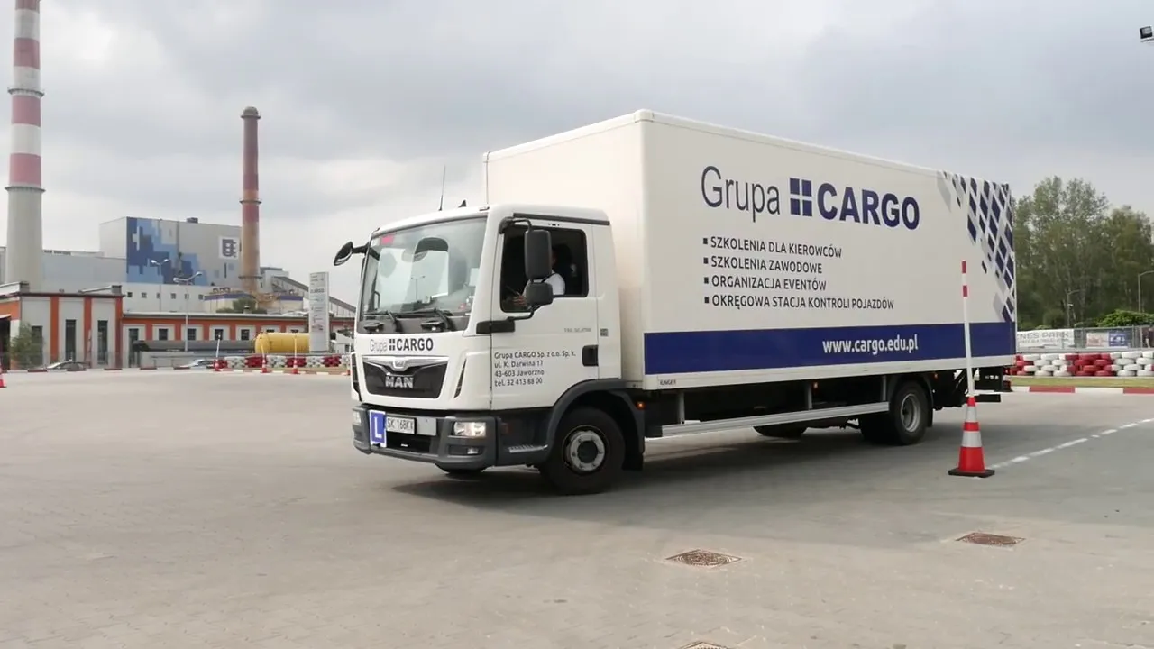 nauka jazdy ciężarówką egzamin