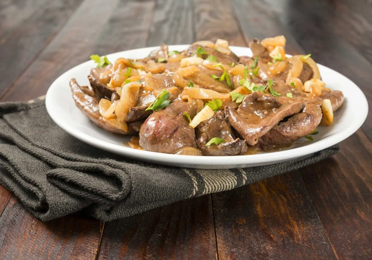 Wątróbka drobiowa smażona z cebulą