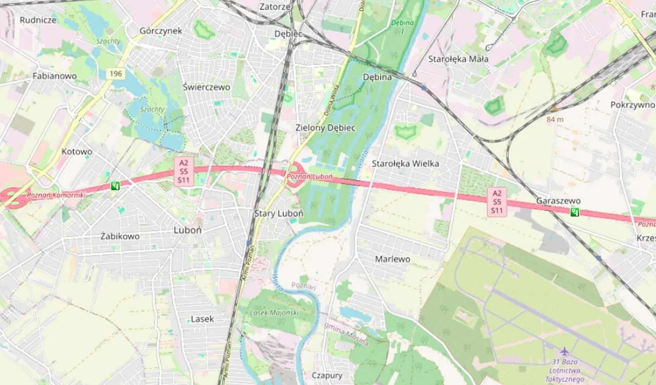Mapa okolic Poznania z zaznaczonym odcinkowym pomiarem prędkości na A2. Widoczne Luboń, Świerczewo, Garaszewo.