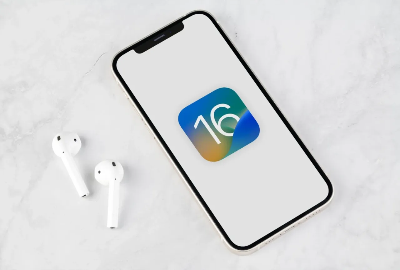 iPhone zawieszona aplikacja restart