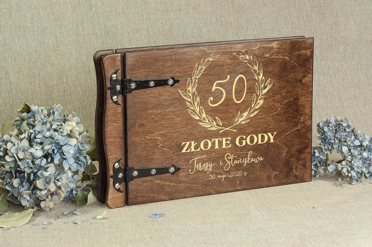 album ze zdjęciami rocznica ślubu