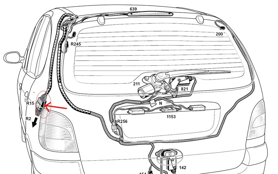 Renault Scenic lokalizacja ucha holowniczego w bagażniku