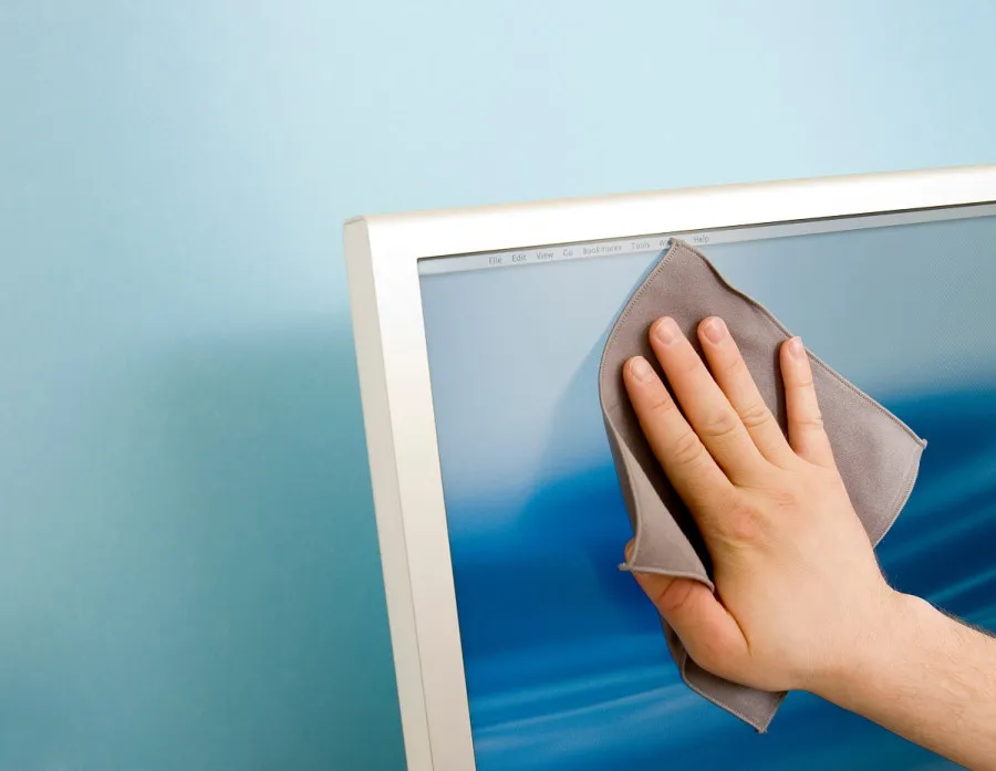 czyszczenie ekranu matowego, czyszczenie ekranu błyszczącego, usuwanie odcisków palców z monitora