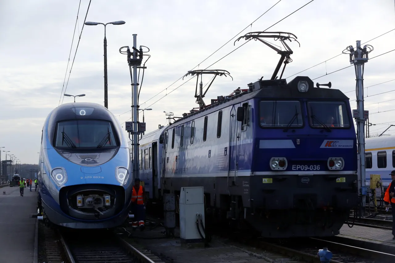 Salonik PKP Intercity Pendolino