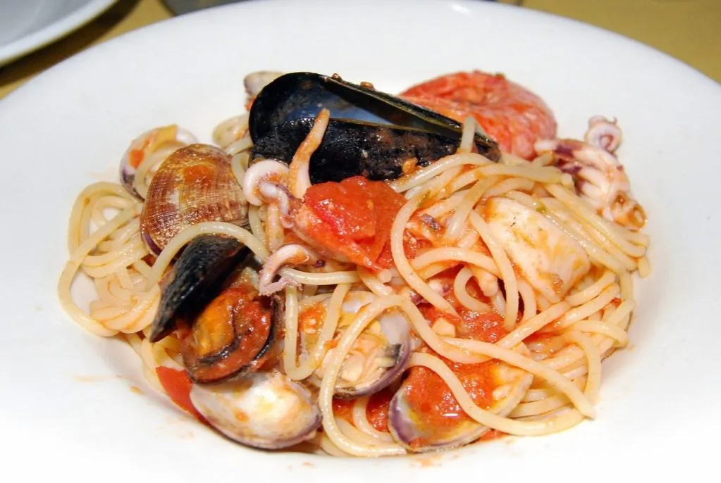 Zdjęcie Skąd pochodzi spaghetti? Tajemnice i historie, które zaskakują
