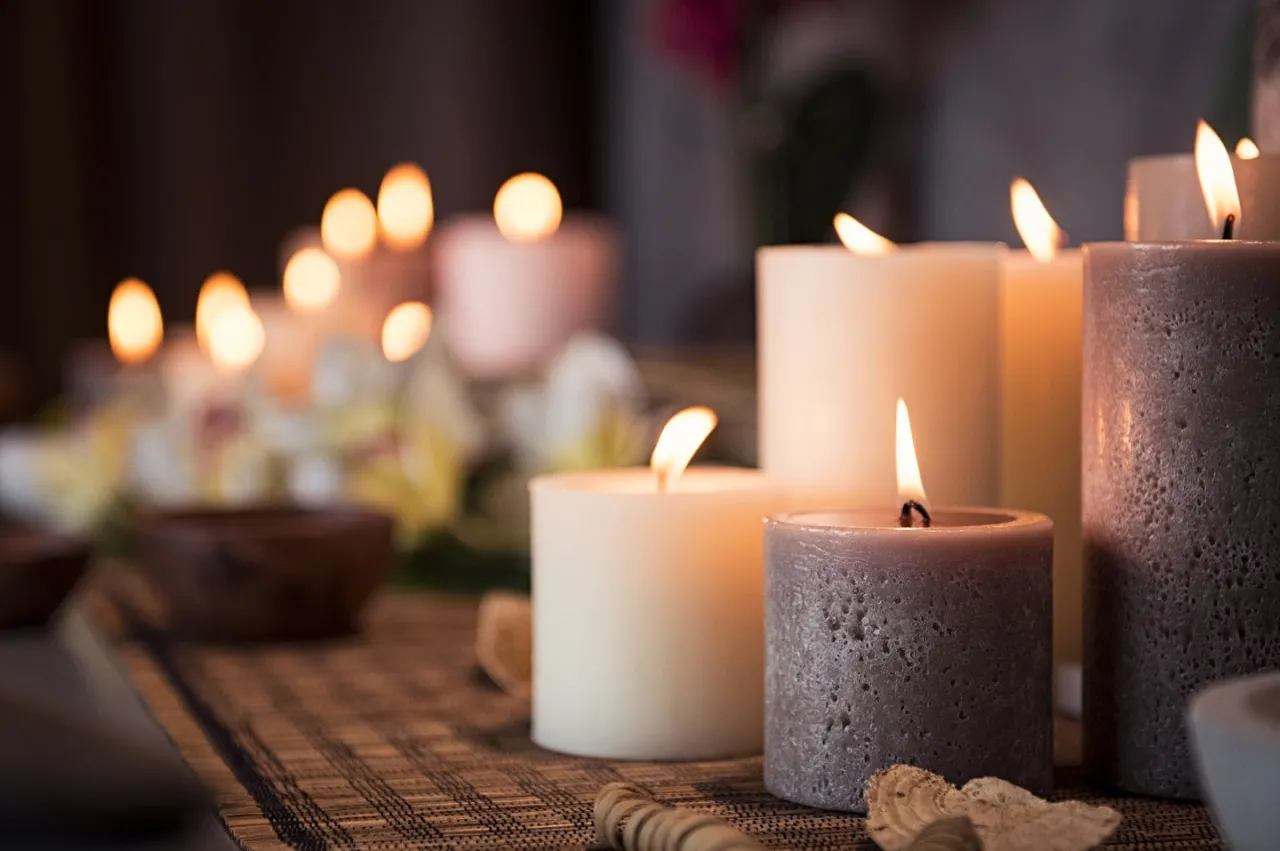 Zdjęcie Świece spa: Jak wybrać idealne zapachy dla relaksu i atmosfery