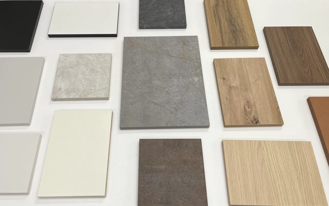 fronty meblowe laminowane i lakierowane por&oacute;wnanie