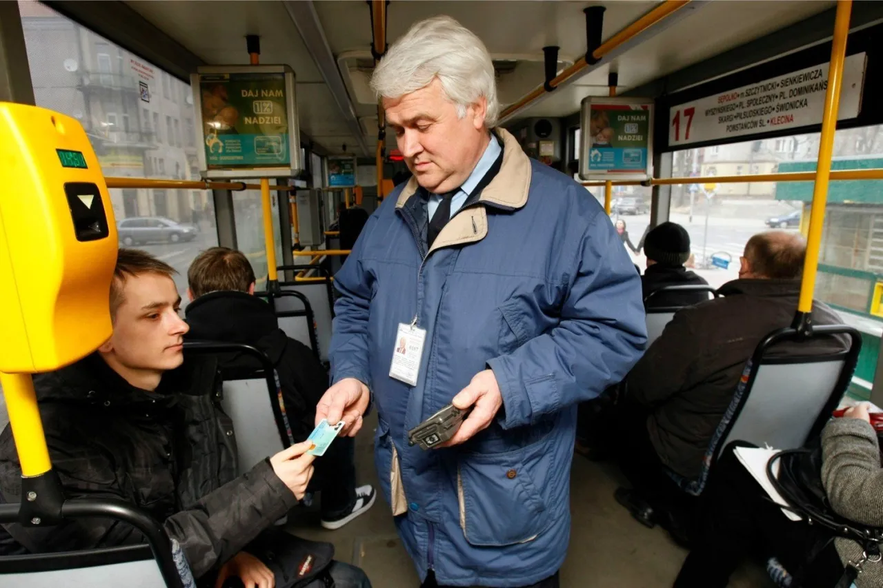 kontroler bilet&oacute;w mpk wrocław