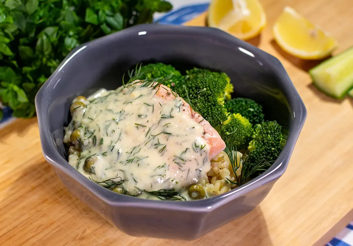 składniki na sos koperkowy do łososia