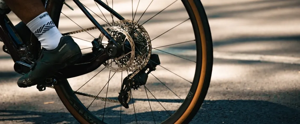 różnica przerzutka zewnętrzna a biegi w piaście rower