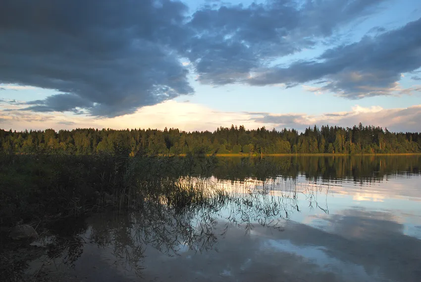 wędkarz nad Jeziorem Białym Filipowskim