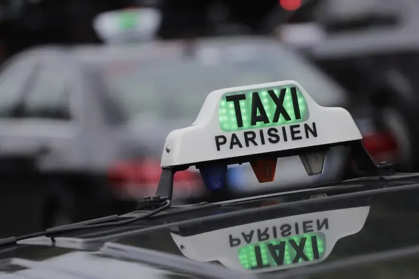 Zdjęcie Na co uważać w Paryżu: uniknij oszustw i zagrożeń dla turystów