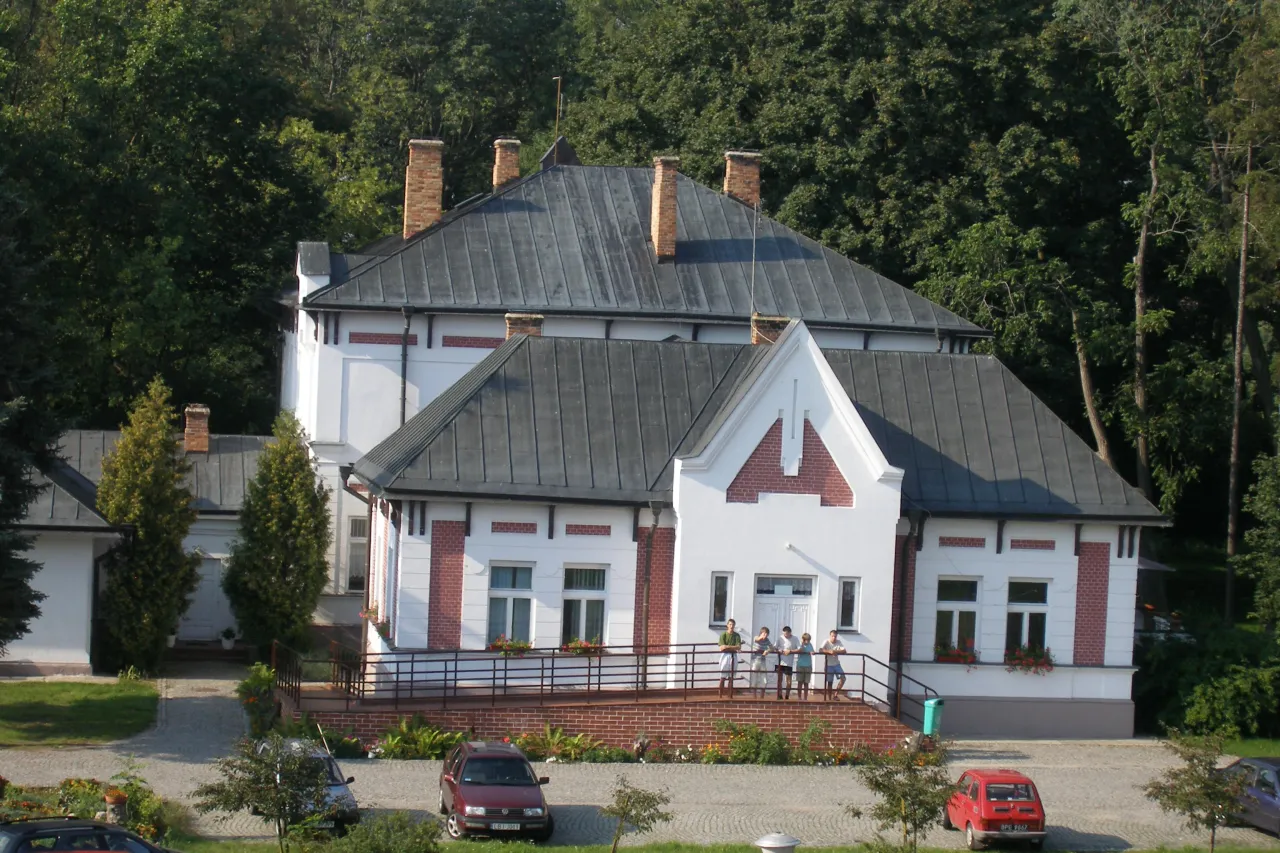 Dom Pomocy Społecznej w Kozuli budynek z zewnątrz